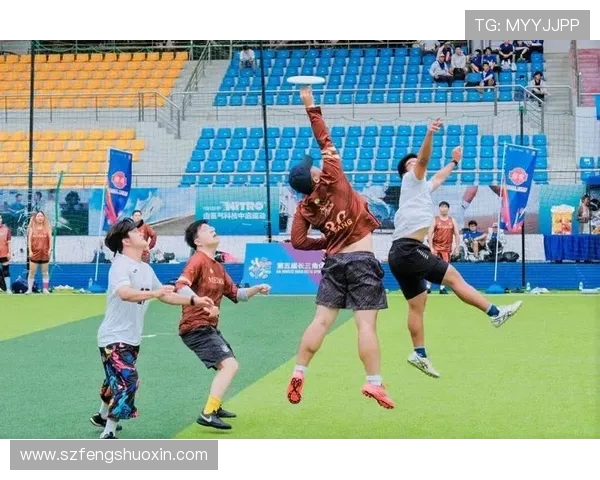 上海飞盘队默契配合探讨:团队协作与战术执行的完美结合 上海飞盘队默契配合探讨:团队协作与战术执行的完美结合