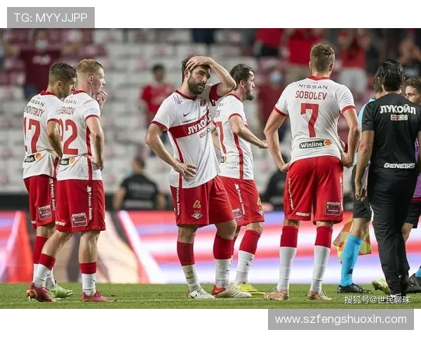 圣塔克拉与本菲卡的较量因争议判罚而腰斩球迷反应热烈