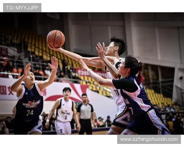 央视CBA精彩回放新疆队对阵青岛队全场录像分析与精彩瞬间回顾